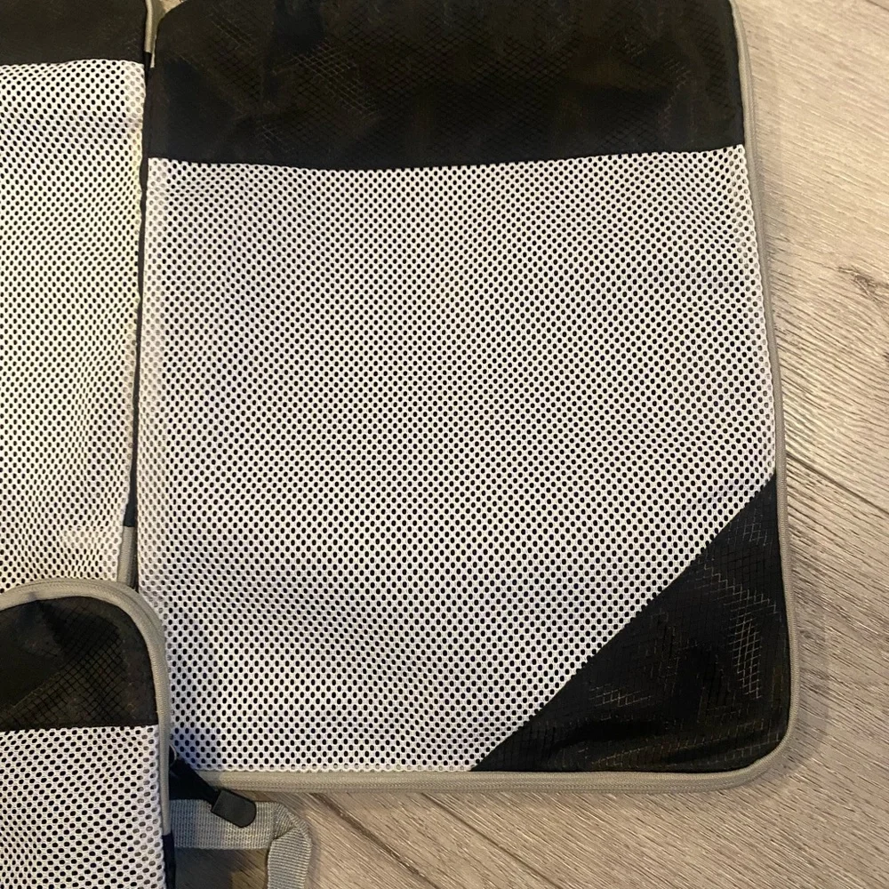 Black and White Garment Bags Set